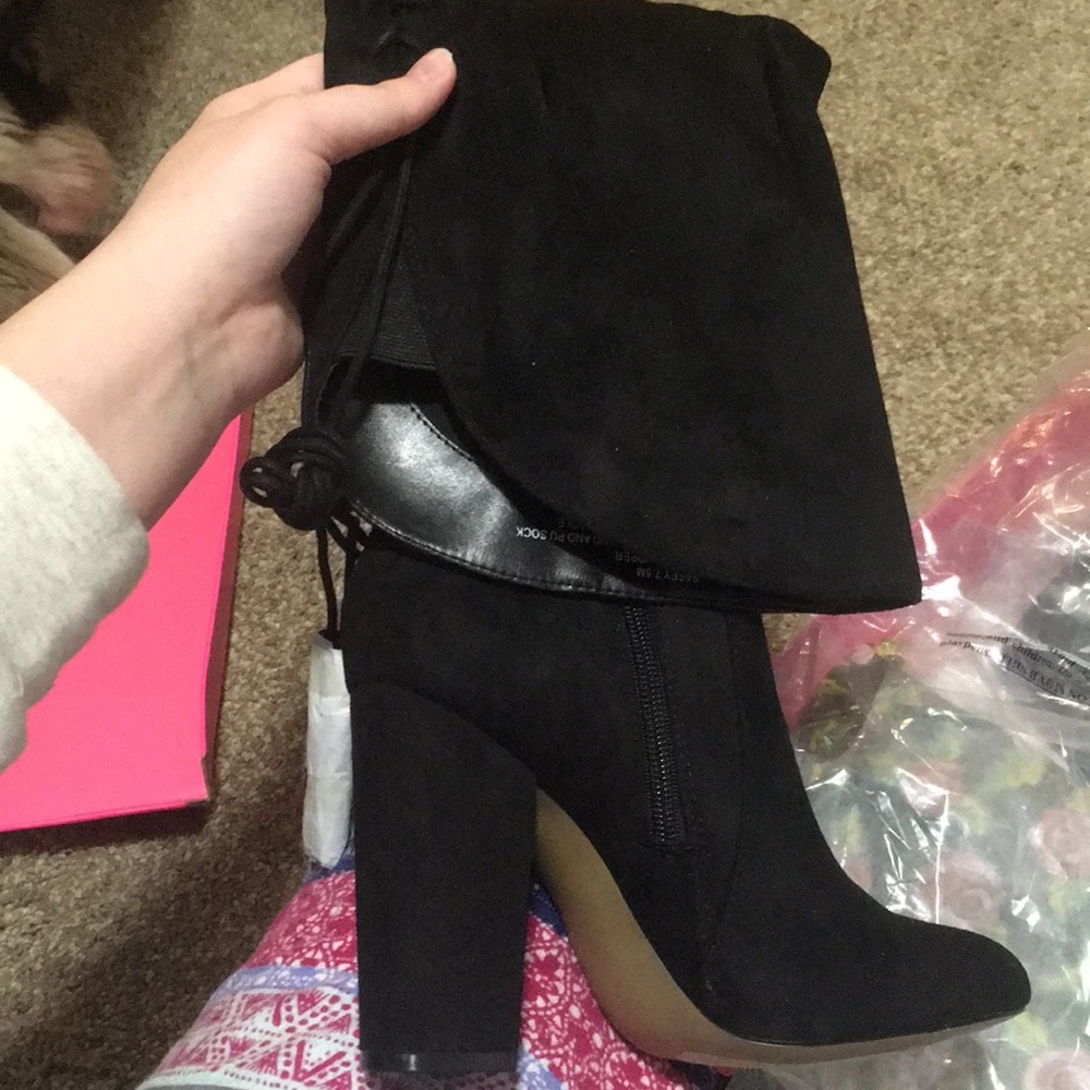 Betsey Johnson boots